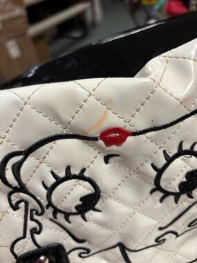 White Quilted Novelty Women’s Tote with Red Lip Accent